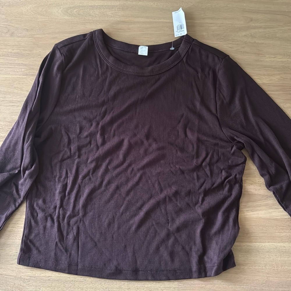 Old Navy go dry cropped workout top